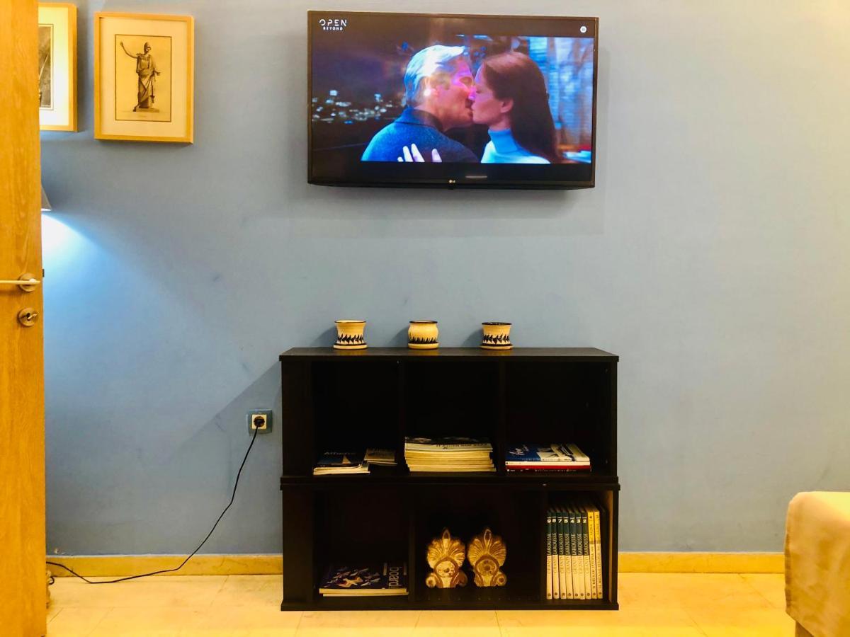 Apartment Blue Grand Di Giorgio 10 Mins From The Port. Piraeus