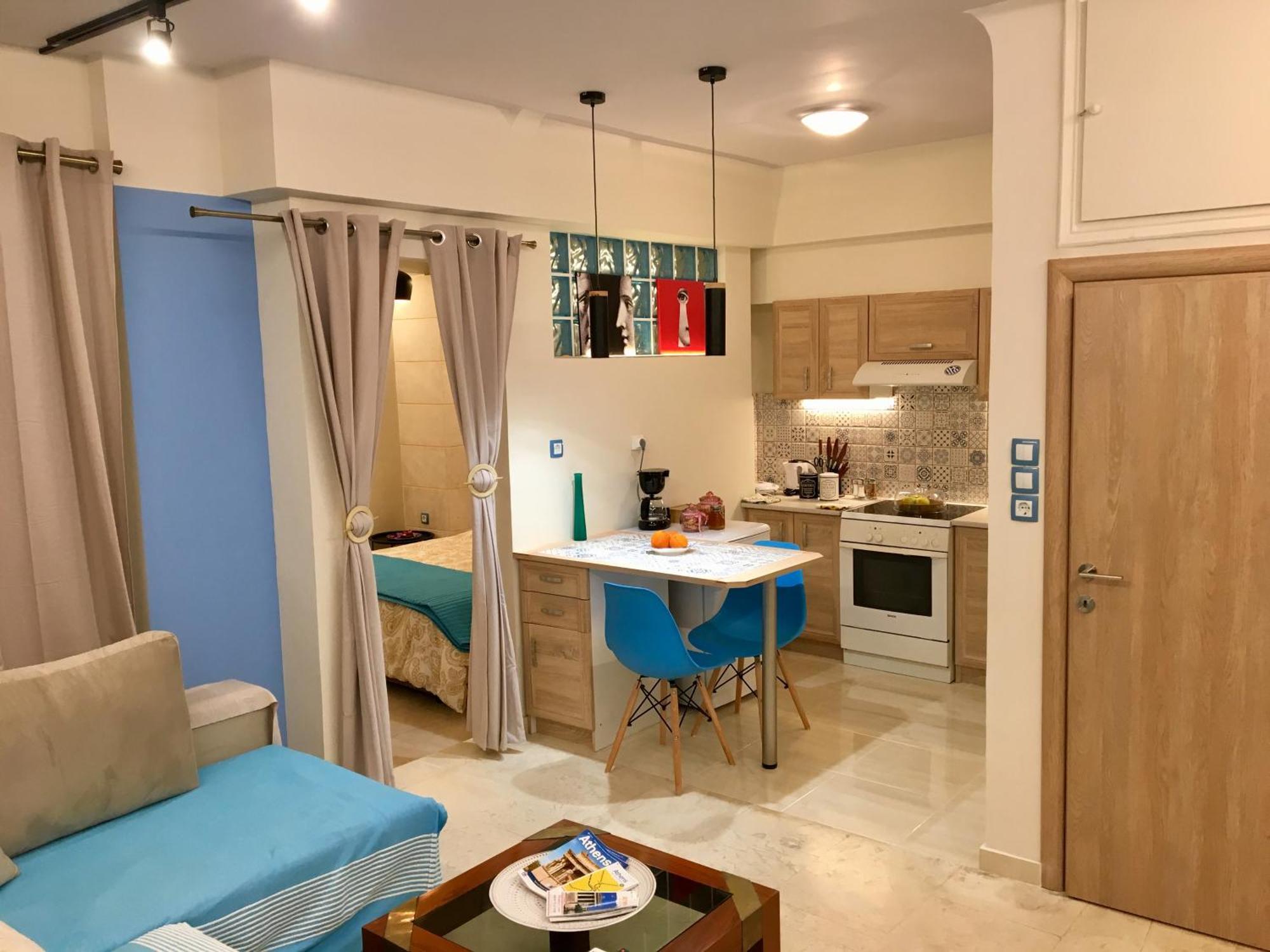 Apartment Blue Grand Di Giorgio 10 Mins From The Port. Piräus